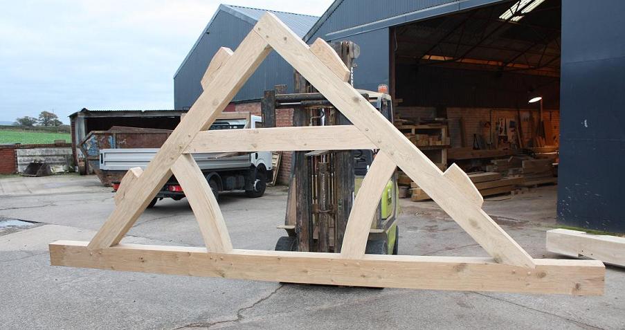 Oak roof truss design and manufacture